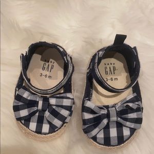 Baby girl shoes from baby gap 3-6 months